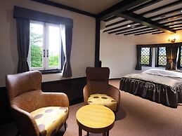 Petit Hotel & Restaurant Old Age