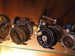 Petit Hotel & Restaurant Old Age