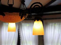 Petit Hotel & Restaurant Old Age