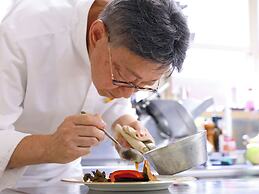 Petit Hotel & Restaurant Old Age