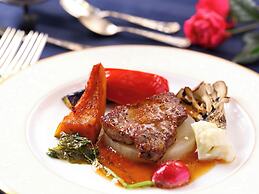 Petit Hotel & Restaurant Old Age