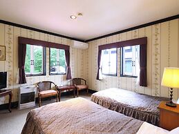 Petit Hotel & Restaurant Old Age