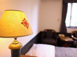 Petit Hotel & Restaurant Old Age