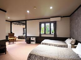 Petit Hotel & Restaurant Old Age