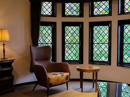 Petit Hotel & Restaurant Old Age