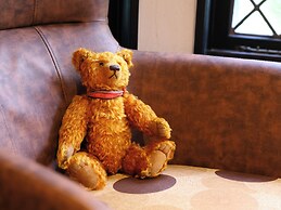 Petit Hotel & Restaurant Old Age