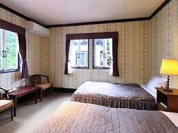 Petit Hotel & Restaurant Old Age