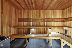 Melbourne Knox Central Apartment Hotel