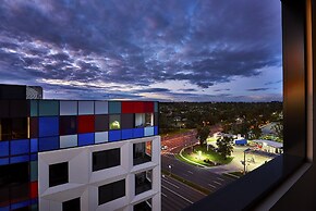 Melbourne Knox Central Apartment Hotel