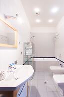 hth24 Apartment on Angliyskaya Naberezhnaya 20-54