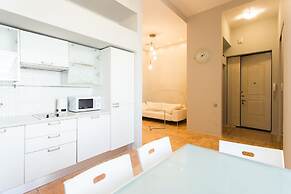 hth24 Apartment on Angliyskaya Naberezhnaya 20-54