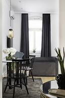 Pierrot & Pierrette Apartments