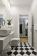 Pierrot & Pierrette Apartments