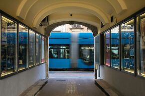 Pierrot & Pierrette Apartments