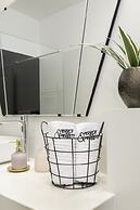 Pierrot & Pierrette Apartments