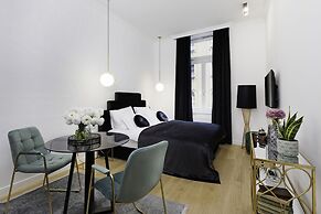 Pierrot & Pierrette Apartments