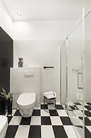 Pierrot & Pierrette Apartments