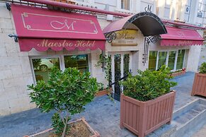 Maestro Hotel