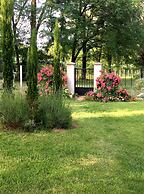 Domaine De Pouzelande B&B