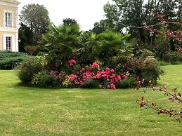 Domaine De Pouzelande B&B