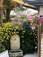 Domaine De Pouzelande B&B