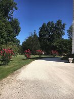 Domaine De Pouzelande B&B