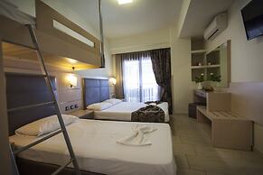 Rooms Amalthea Mare & Cafe - Bistro
