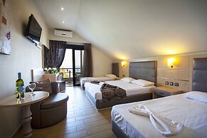 Rooms Amalthea Mare & Cafe - Bistro