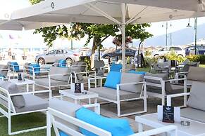 Rooms Amalthea Mare & Cafe - Bistro