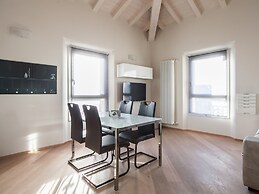 Sant'orsola Suites Apartments