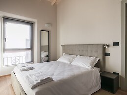 Sant'orsola Suites Apartments