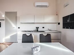 Sant'orsola Suites Apartments