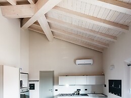 Sant'orsola Suites Apartments