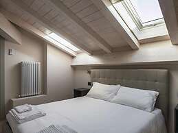 Sant'orsola Suites Apartments