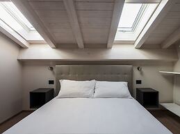 Sant'orsola Suites Apartments