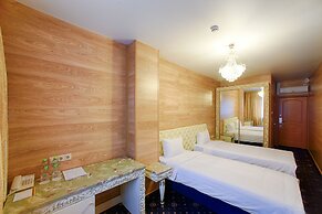 SunFlower Avenue Hotel