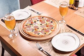 SunFlower Avenue Hotel