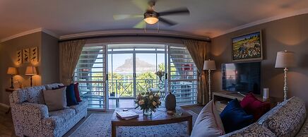 dk villas 1 Harbour View Hout Bay