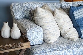 dk villas 1 Harbour View Hout Bay