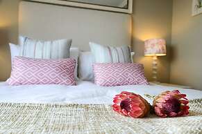 dk villas 1 Harbour View Hout Bay