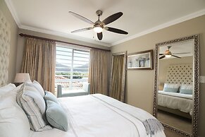 dk villas 1 Harbour View Hout Bay