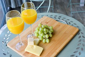 dk villas 1 Harbour View Hout Bay