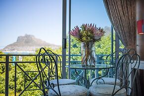 dk villas 1 Harbour View Hout Bay