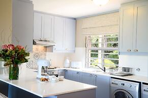 dk villas 1 Harbour View Hout Bay