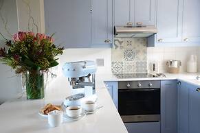 dk villas 1 Harbour View Hout Bay