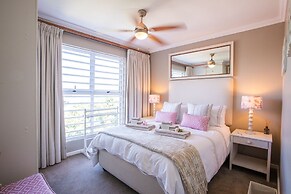 dk villas 1 Harbour View Hout Bay