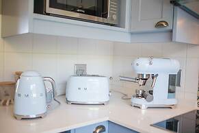 dk villas 1 Harbour View Hout Bay