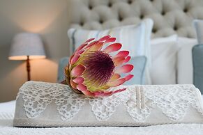 dk villas 1 Harbour View Hout Bay