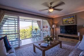 dk villas 1 Harbour View Hout Bay