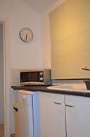 People Boxes Apartments - 74 Highbury